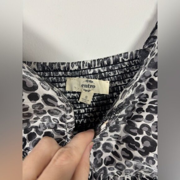 Entro Leopard Blouse size Small - Picture 4 of 5